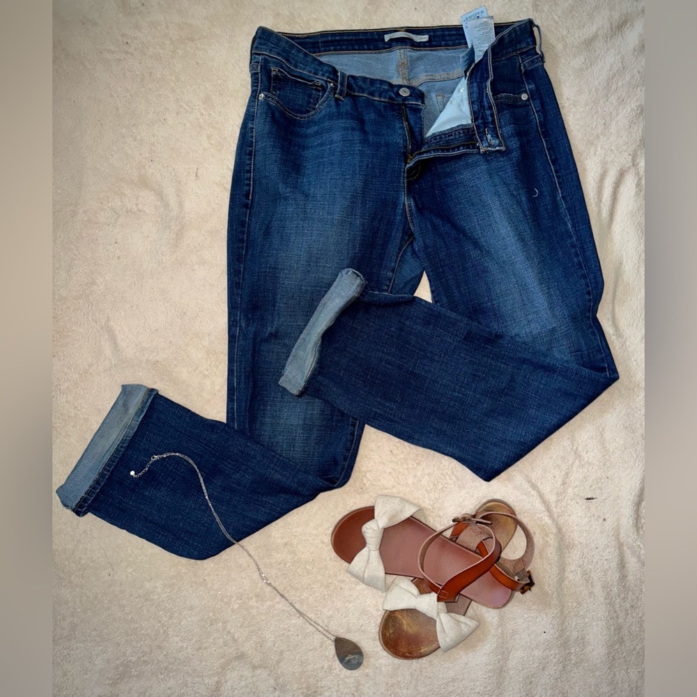 Levi’s 414 Classic Straight 16W